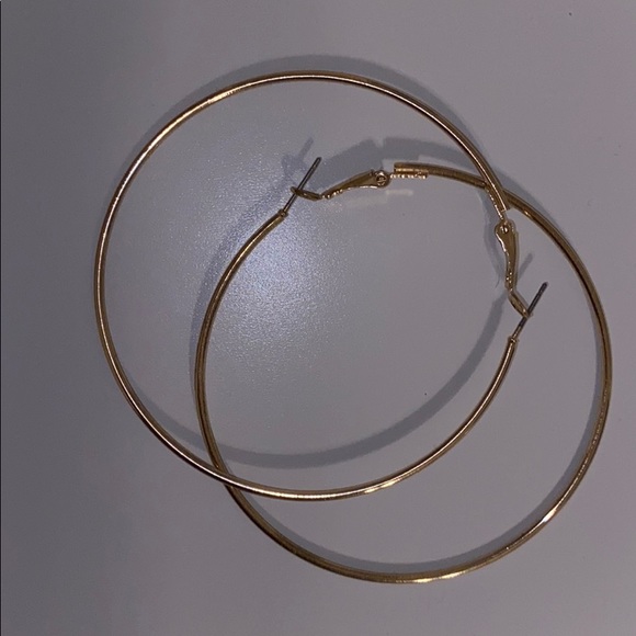 Golden silver hoops of many different sizes - Picture 10 of 10